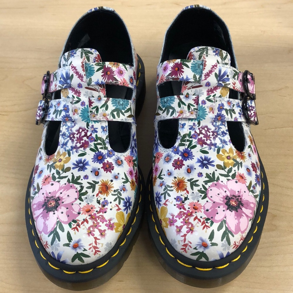 Dr. Martens 8065 wanderlust sold out collection